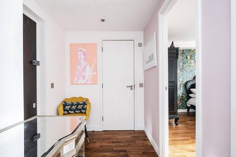 1 bedroom flat to rent, 251 Old Ford Road, London E3