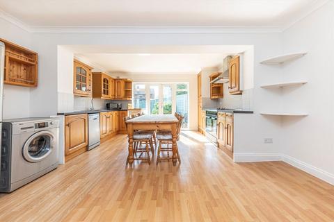 undefined, Bloxham Crescent, Hampton TW12