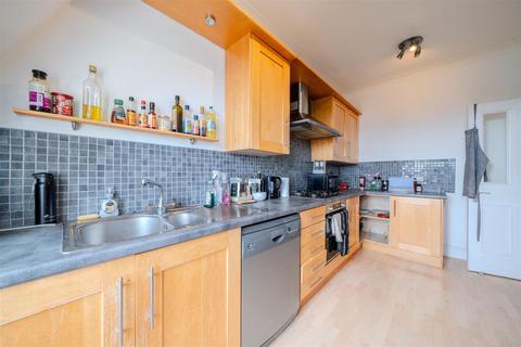 Flat 6, Oakleigh Bridge Road, Leigh Woods, Bristol, BS8 3PB