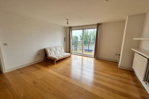 2 bedroom apartment for sale, Canal Road, Gravesend, DA12
