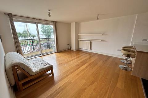 2 bedroom apartment for sale, Canal Road, Gravesend, DA12
