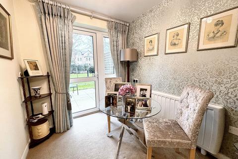 1 bedroom flat for sale, Broadfield Court, Park View Road, Prestwich