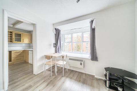 20 Carmel Close, Woking, GU22 7XQ