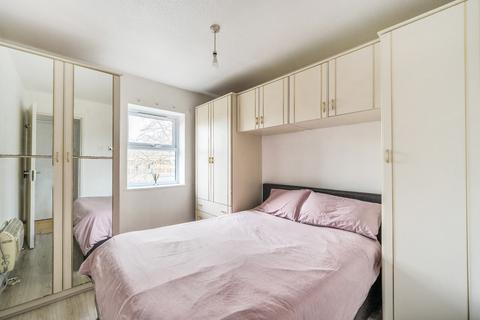 20 Carmel Close, Woking, GU22 7XQ