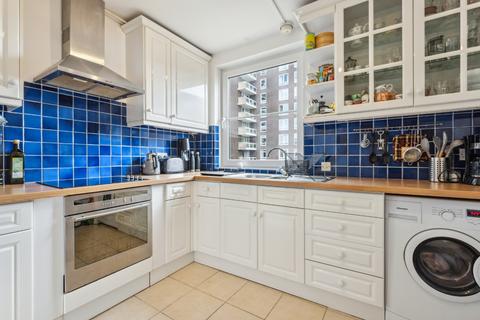 2 bedroom flat for sale, Rosebank, Holyport Road, London