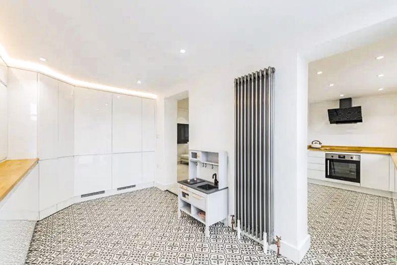 Braeside Crescent