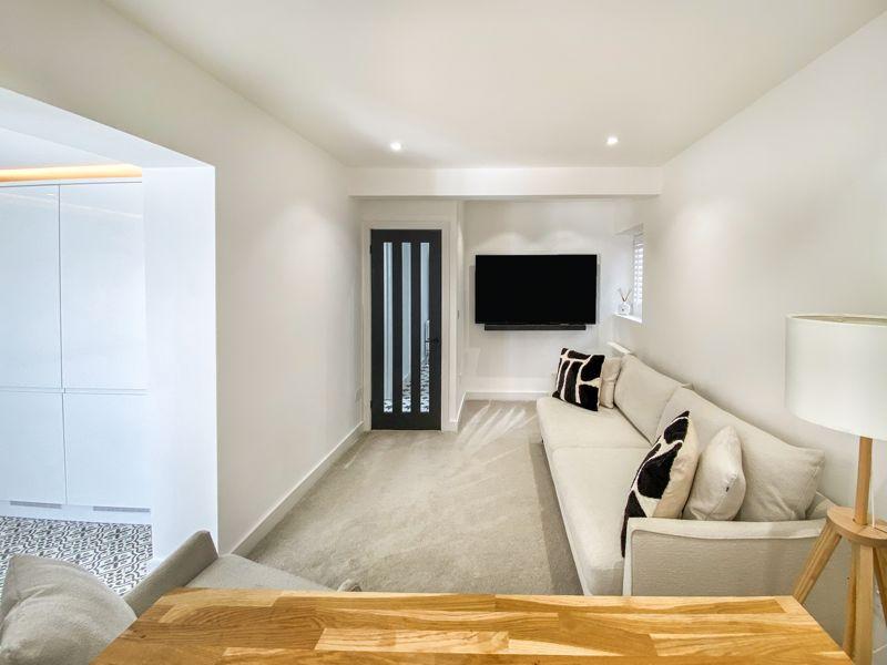 Braeside Crescent