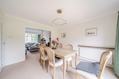 7 Raglan Court, South Croydon, CR2 6NT