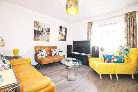 2 bedroom bungalow for sale, Malins Road, Wolverhampton, WV4 6AW