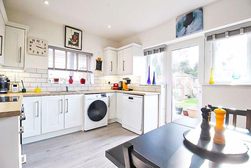 Dining kitchen