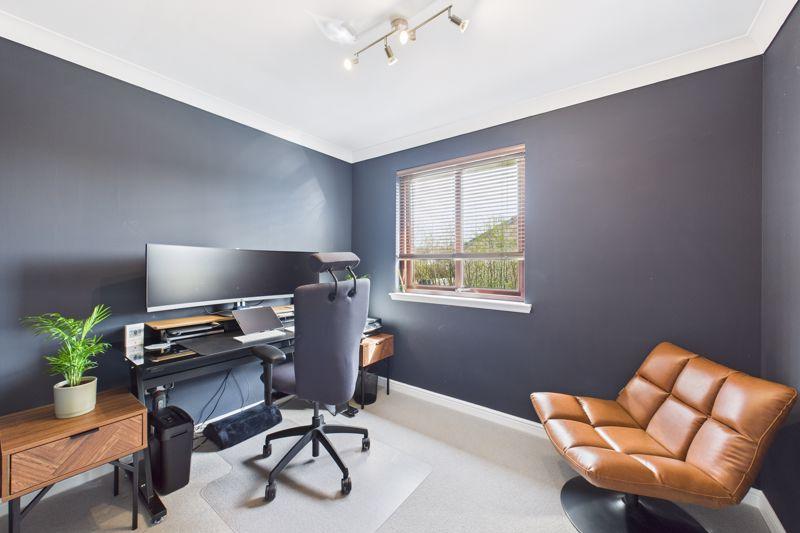 Bedroom 4/Office