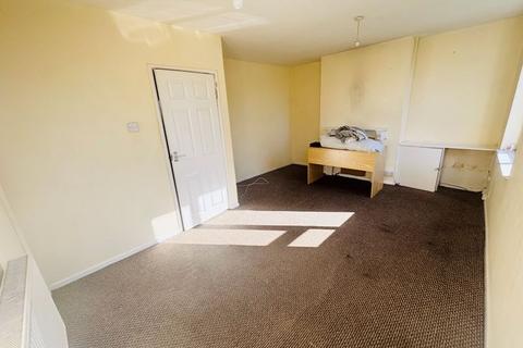 2 bedroom apartment for sale, Woodington Road, Sutton Coldfield, B75 7PY