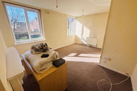 2 bedroom apartment for sale, Woodington Road, Sutton Coldfield, B75 7PY