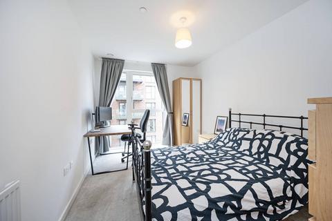 2 bedroom flat for sale, Ironworks Way, Upton Park, London, E13
