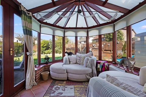 1 Marsham Way, Halling, Rochester, ME2 1LY