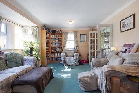 1 Marsham Way, Halling, Rochester, ME2 1LY