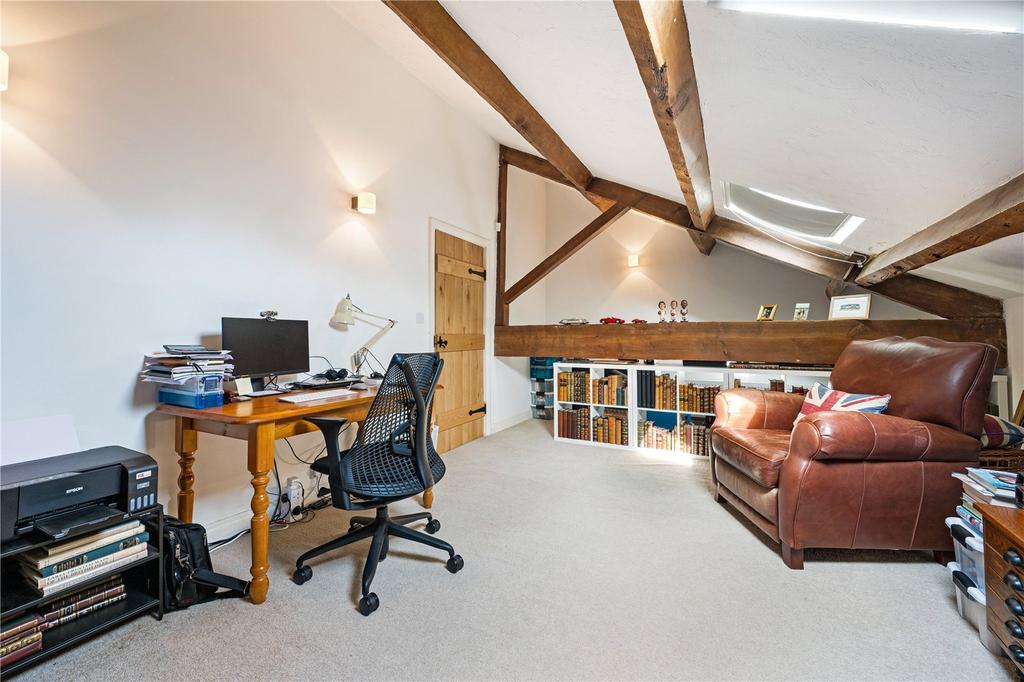 Bedroom/Office
