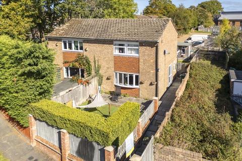 3 bedroom semi-detached house for sale, Campbell Close, Uckfield