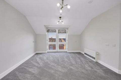 2 bedroom retirement property for sale, Airfield Road, Bury St. Edmunds