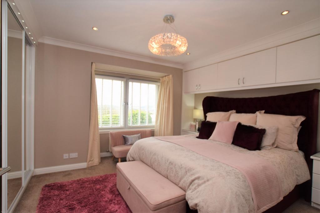 6 Turnberry Avenue, Dumfries, DG1 4 GY - Grieve Gri