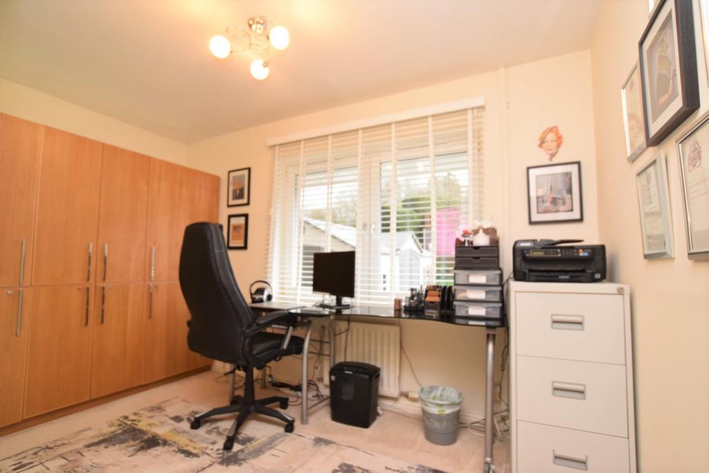 6 Turnberry Avenue, Dumfries, DG1 4 GY - Grieve Gri