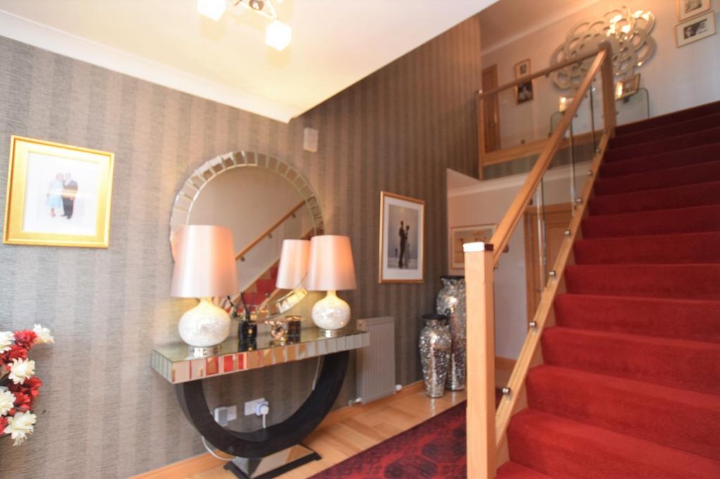 6 Turnberry Avenue, Dumfries, DG1 4 GY - Grieve Gri
