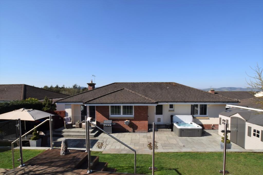 6 Turnberry Avenue, Dumfries, DG1 4 GY - Grieve Gri