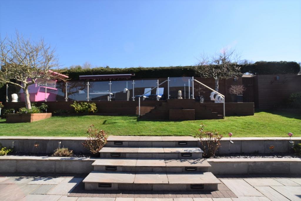 6 Turnberry Avenue, Dumfries, DG1 4 GY - Grieve Gri