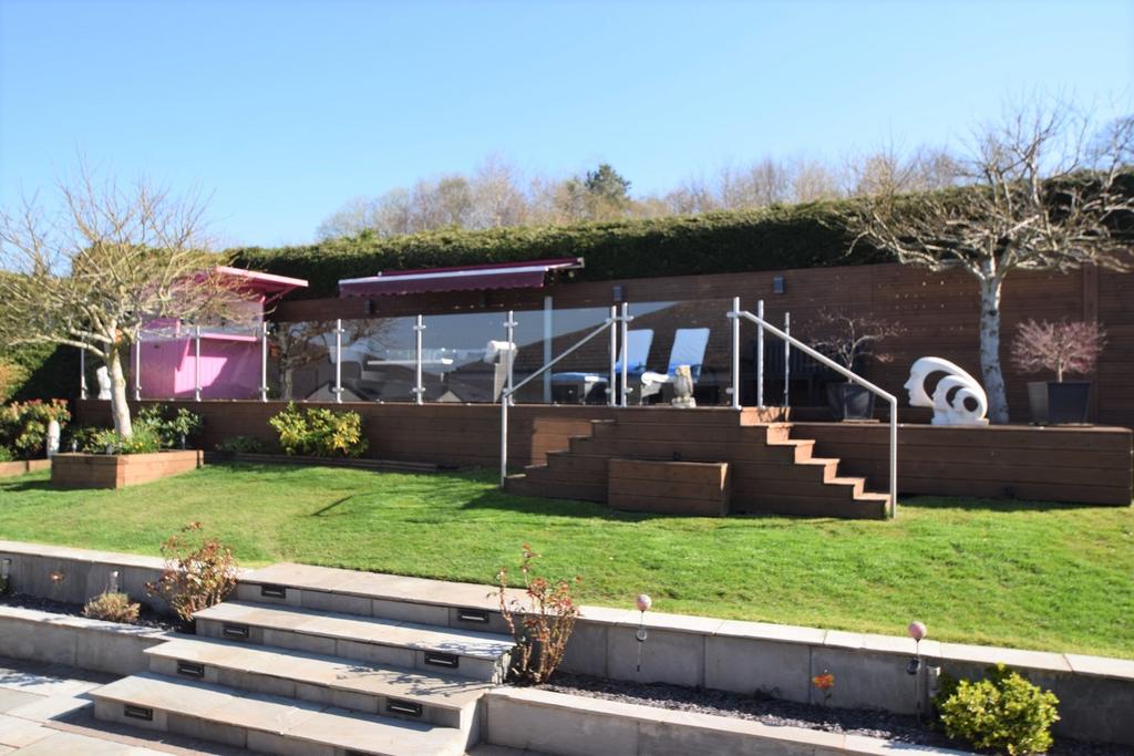 6 Turnberry Avenue, Dumfries, DG1 4 GY - Grieve Gri
