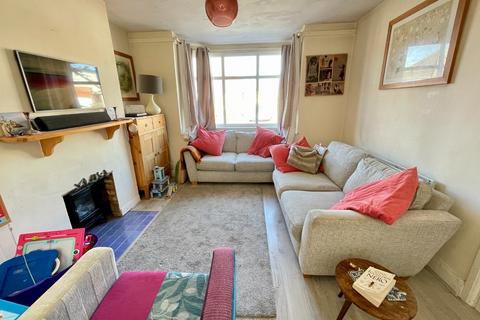 3 bedroom semi-detached house for sale, Markham Road, Luton, Bedfordshire, LU3 2BS