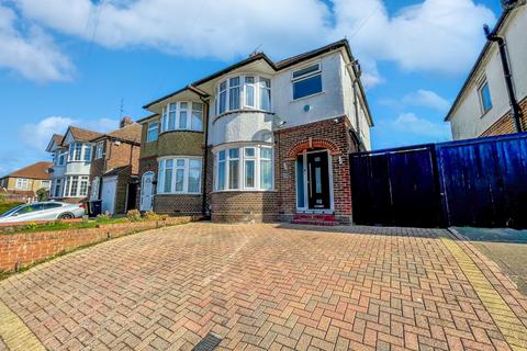 7 Clevedon Road, Luton, LU2 9EB