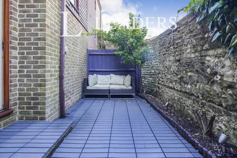 3 bedroom townhouse to rent, Preston Village Mews