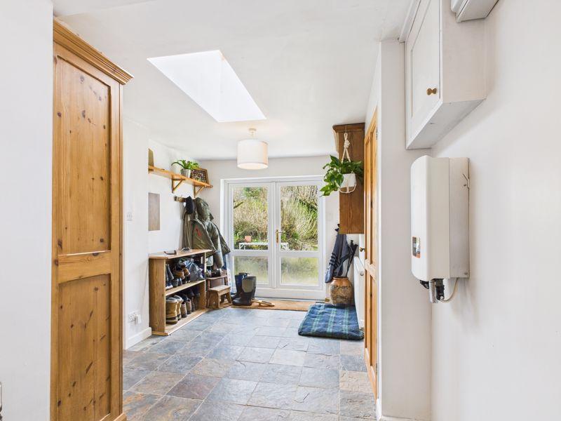 Kitchen/Dining Area