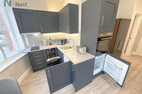 Studio to rent, Apartment 15, Centaur House, Great George Street, Leeds, LS1 3LA