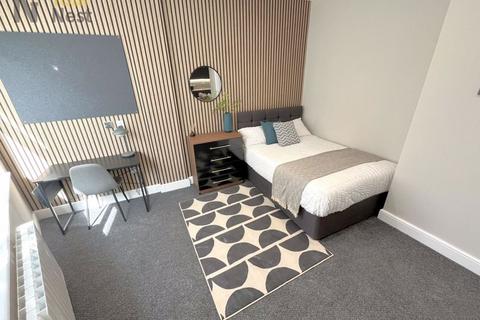 Studio to rent, Apartment 7, Centaur House, Great George Street, Leeds, LS1 3LA