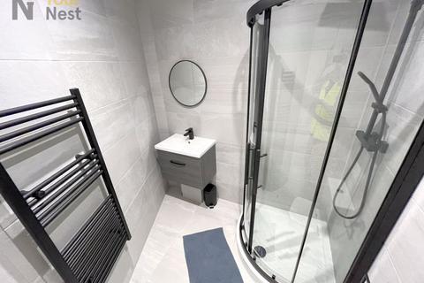 Studio to rent, Apartment 9, Centaur House, Great George Street, Leeds, LS1 3LA