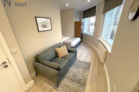 Studio to rent, Apartment 16, Centaur House, Great George Street, Leeds, LS1 3LA