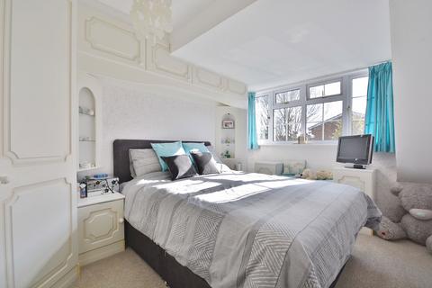 19 Henrietta Road, Thame, OX9 3TJ