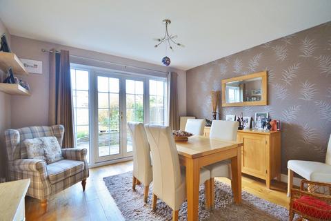 19 Henrietta Road, Thame, OX9 3TJ