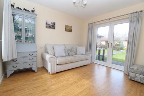 1 bedroom semi-detached bungalow for sale, Walcourt Road, Bedford MK42