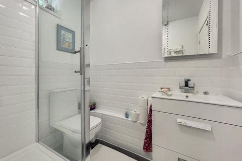 2 bedroom bungalow for sale, Shore Road, Ventnor PO38