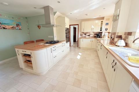 4 bedroom detached house for sale, Blagdon Walk, Frome