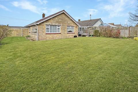 2 bedroom bungalow for sale, Venner Avenue, Cowes PO31