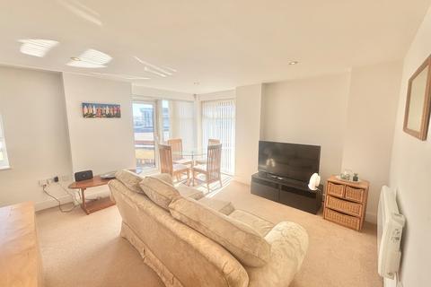 2 bedroom apartment to rent, Altamar, Kings Road, Swansea