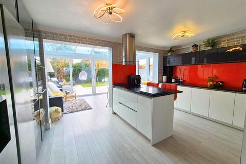 3 bedroom detached house for sale, Ridgemoor Road, Leominster, HR6 8UJ