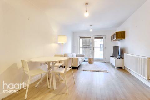 1 bedroom apartment for sale, Maxwell Road, Romford, RM7 0FJ
