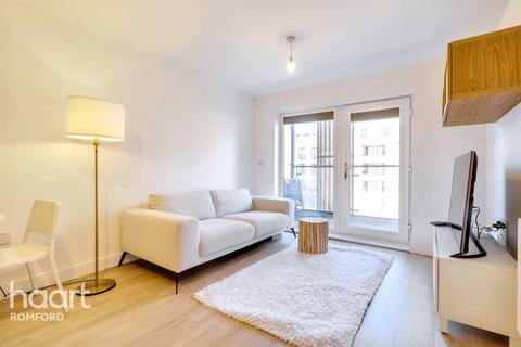 1 bedroom apartment for sale, Maxwell Road, Romford, RM7 0FJ