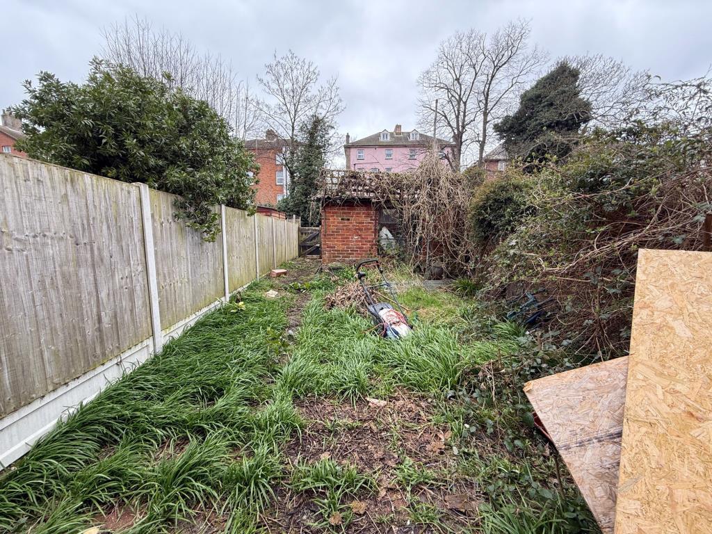 Garden to the rear of the property