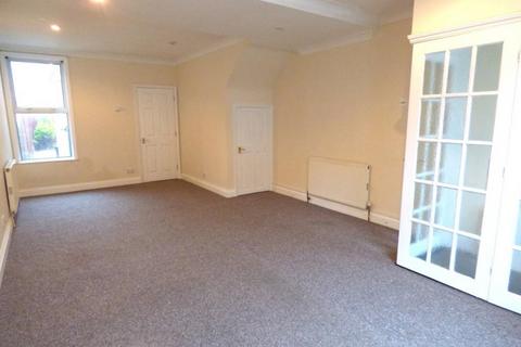 3 bedroom terraced house to rent, Landguard Road, Southsea PO4