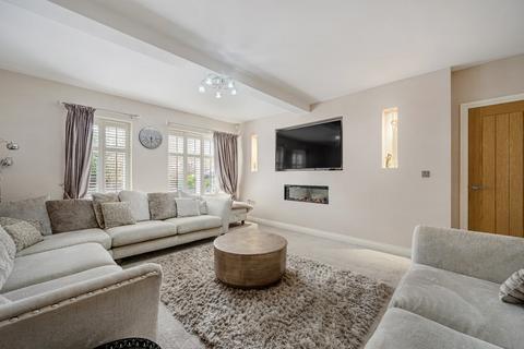 5 bedroom detached house for sale, Foxholes Crescent, Calverley, Pudsey, West Yorkshire, LS28